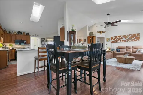 552 Kanasgowa Drive Brevard NC 28712