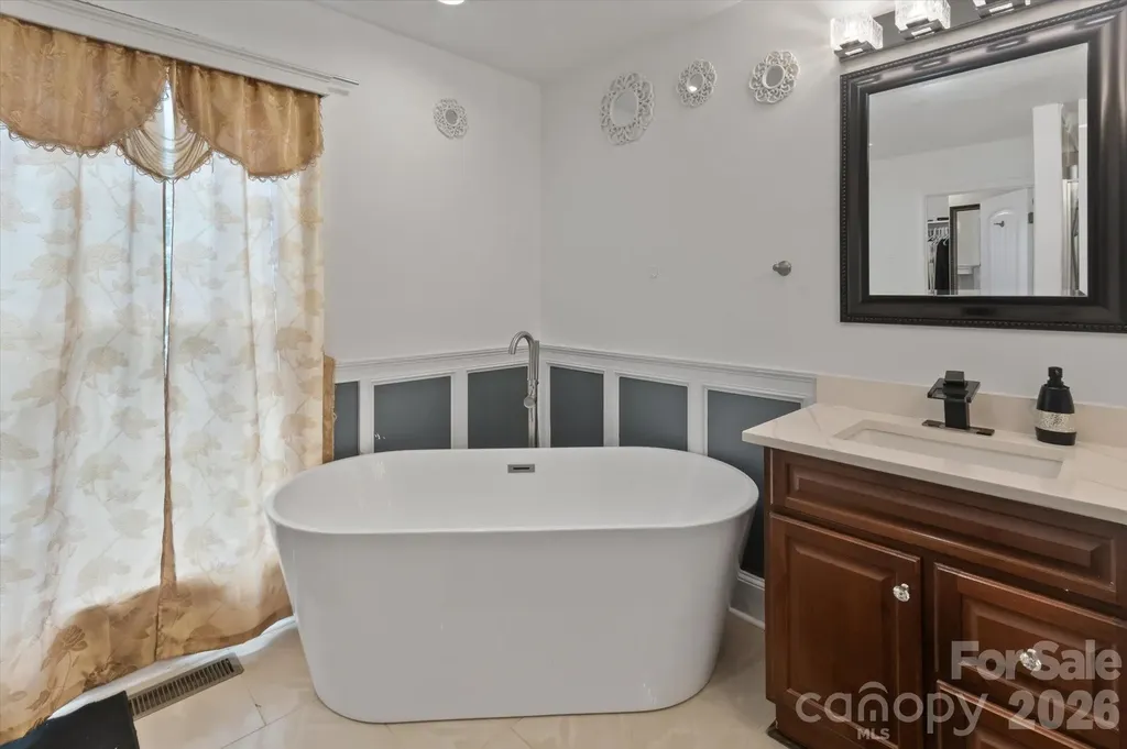 1223 Deer Park Road Nebo NC 28761