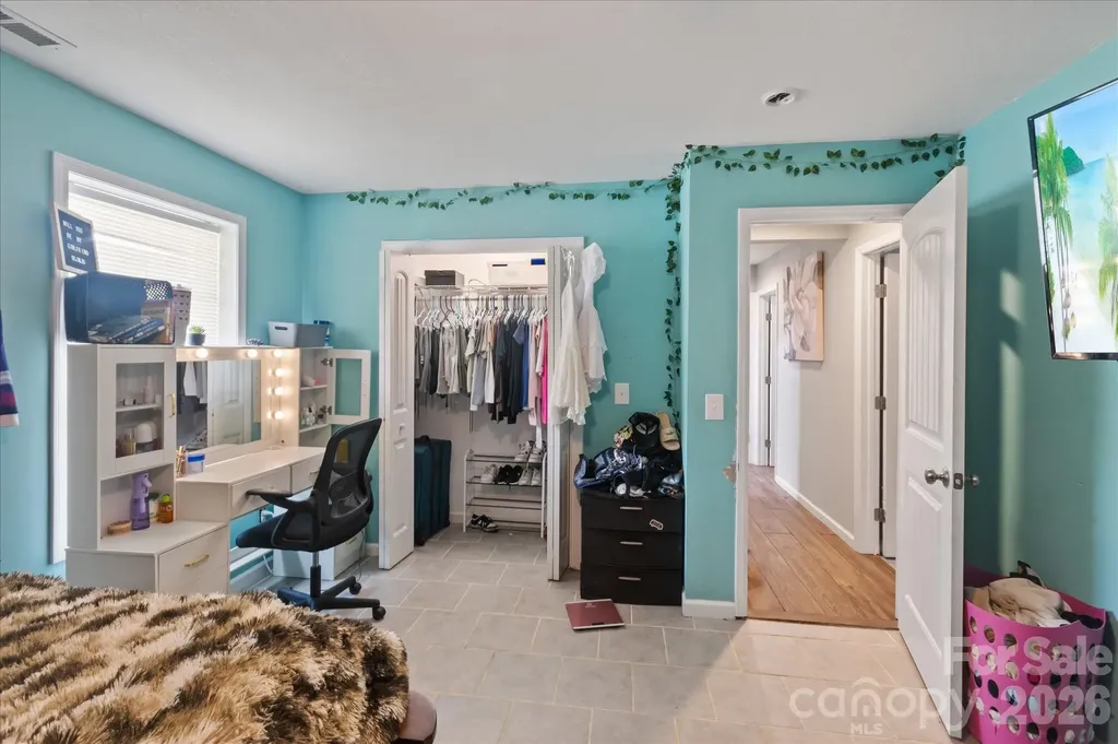 1223 Deer Park Road Nebo NC 28761
