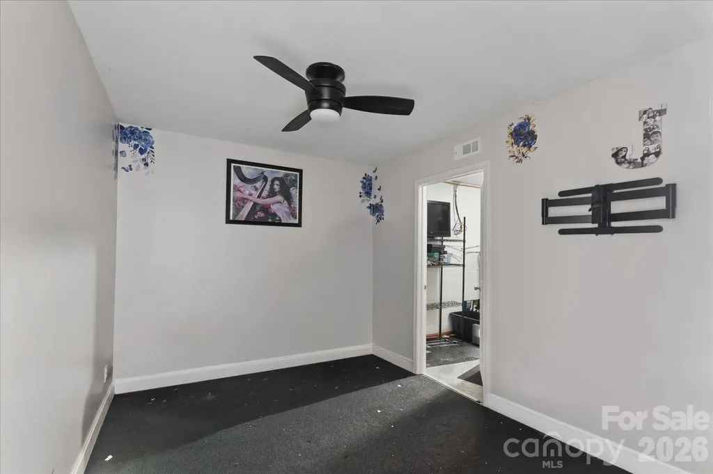 1223 Deer Park Road Nebo NC 28761
