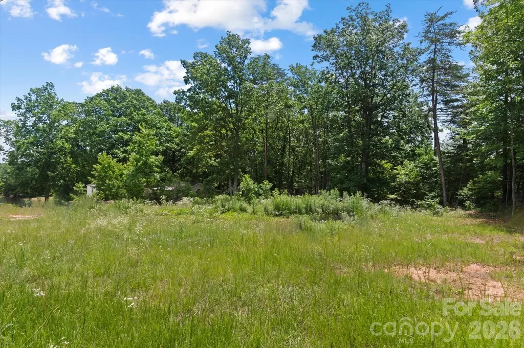 1223 Deer Park Road Nebo NC 28761