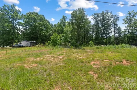 1223 Deer Park Road Nebo NC 28761