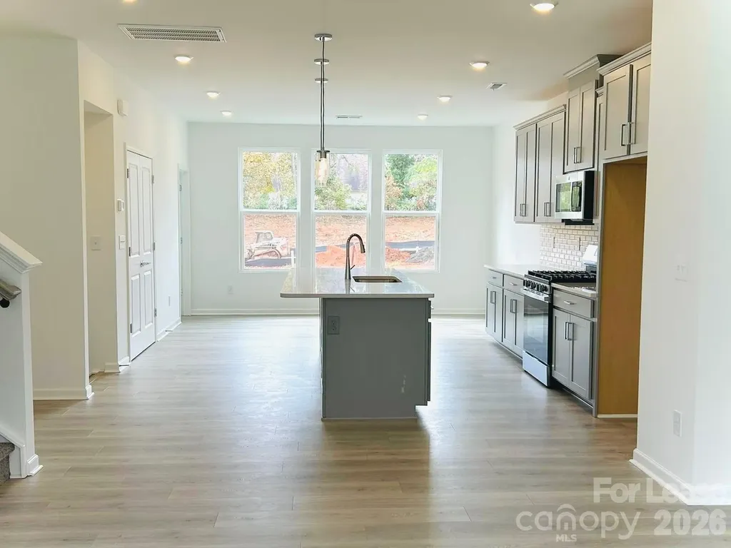 1516 Blanche Street Charlotte NC 28262