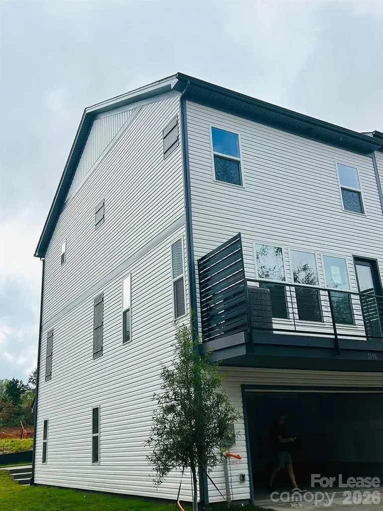 1516 Blanche Street Charlotte NC 28262