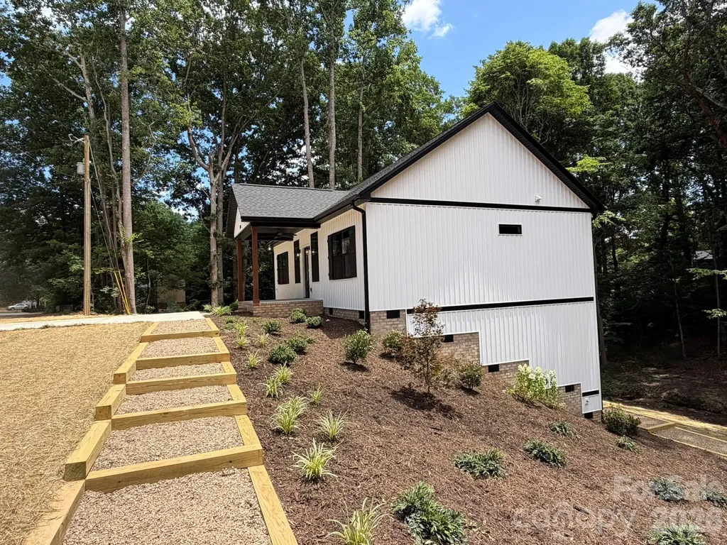 310 Willow Street Stanley NC 28164