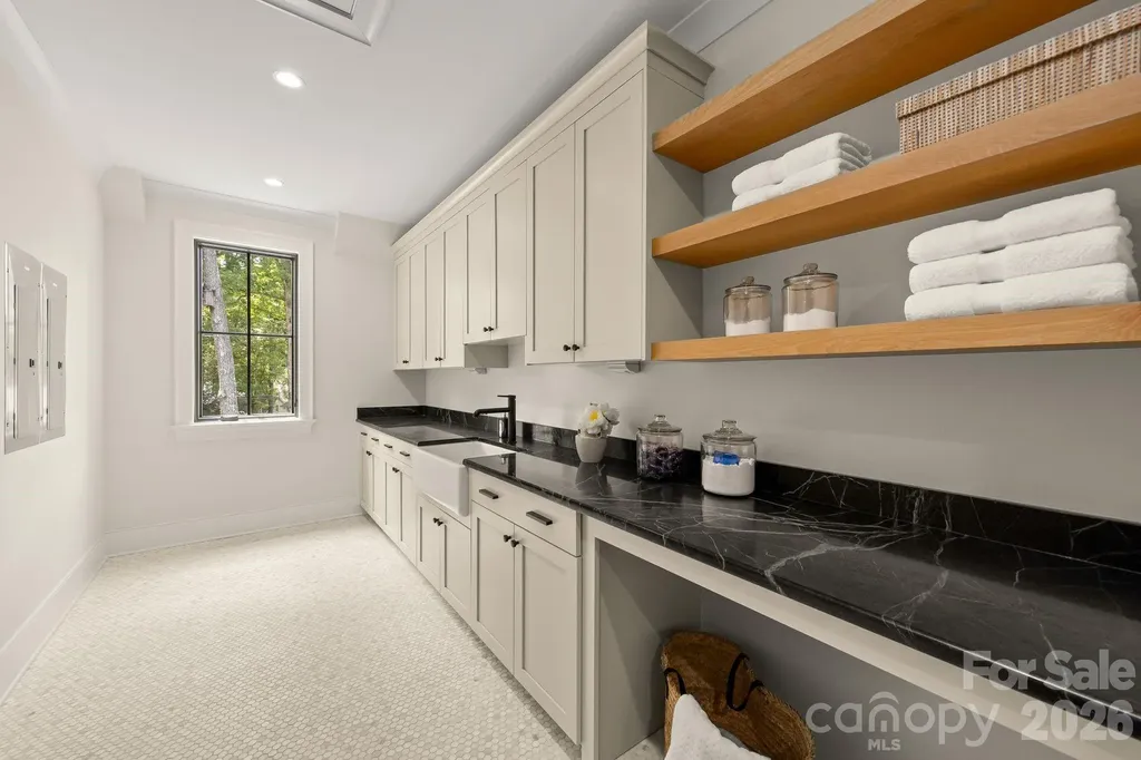 4110 Melchor Avenue Charlotte NC 28211