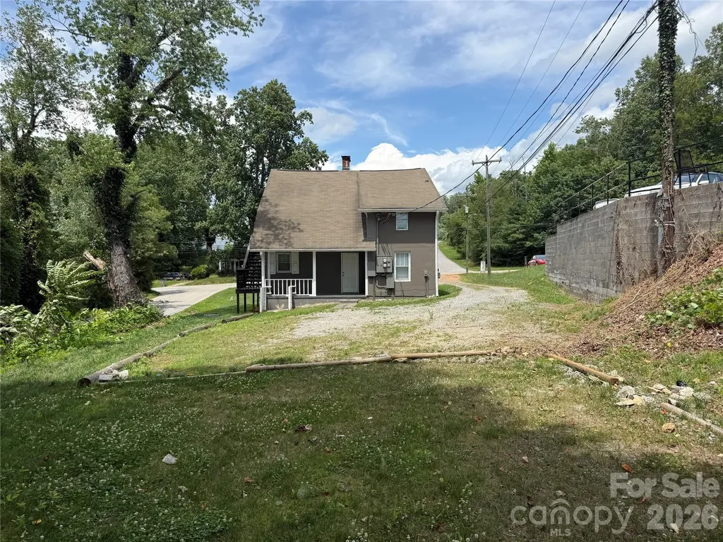 808 Harrisburg Drive SW Lenoir NC 28645