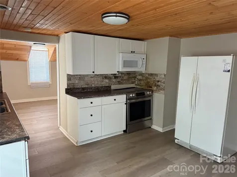 808 Harrisburg Drive SW Lenoir NC 28645