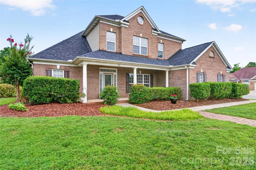 104 Elizabeth Hearth Road Mooresville NC 28115