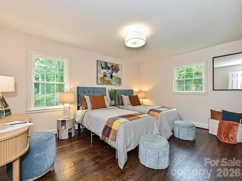 6654 Brookcrest Drive Charlotte NC 28210