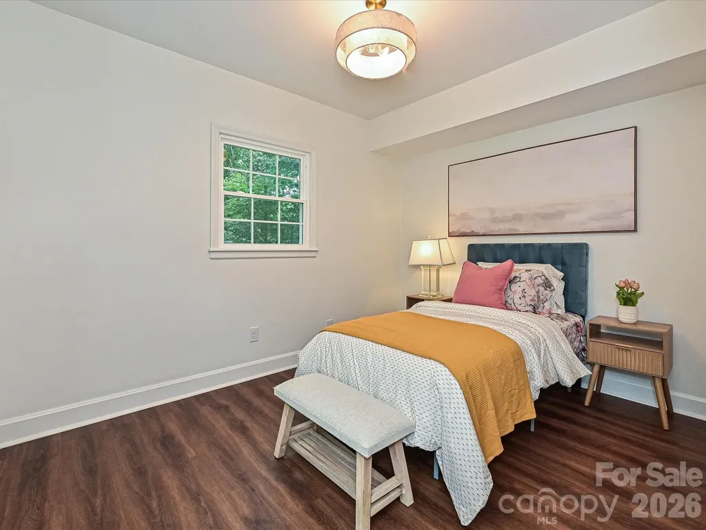6654 Brookcrest Drive Charlotte NC 28210