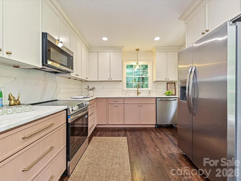 6654 Brookcrest Drive Charlotte NC 28210