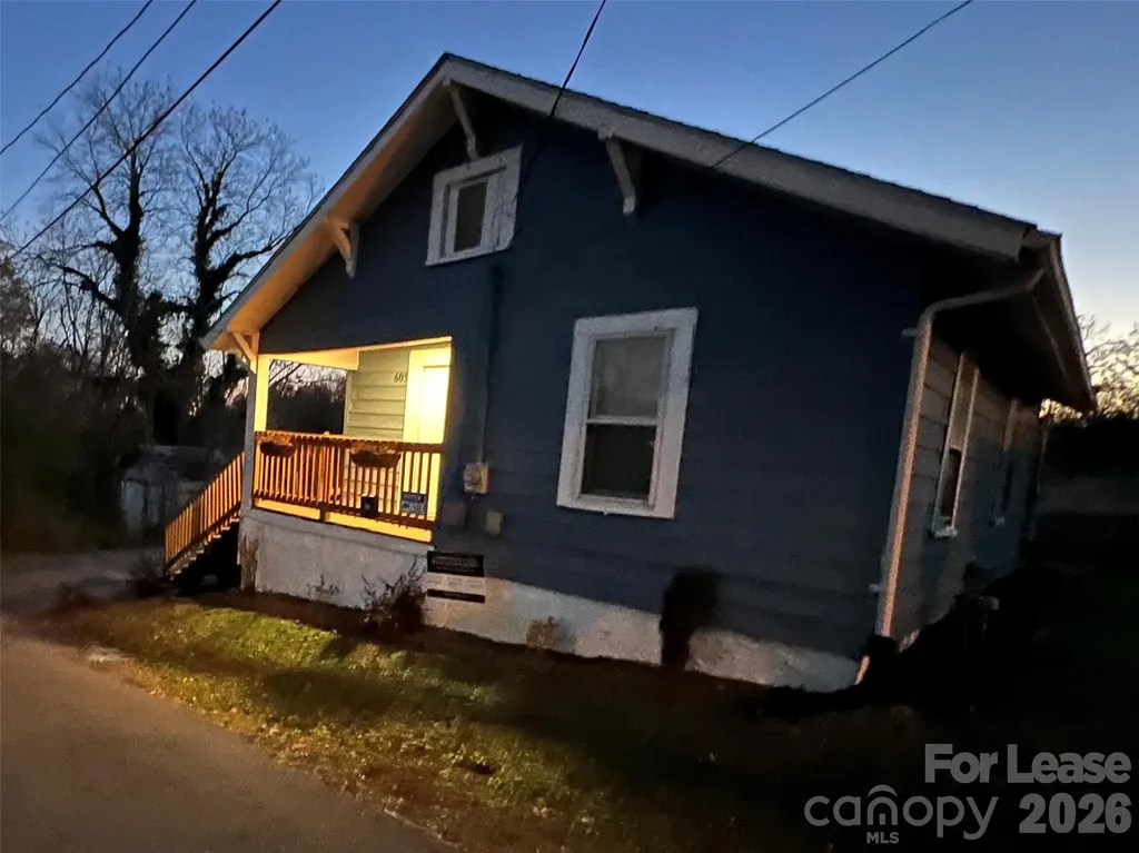 605 Center Street NW Lenoir NC 28645