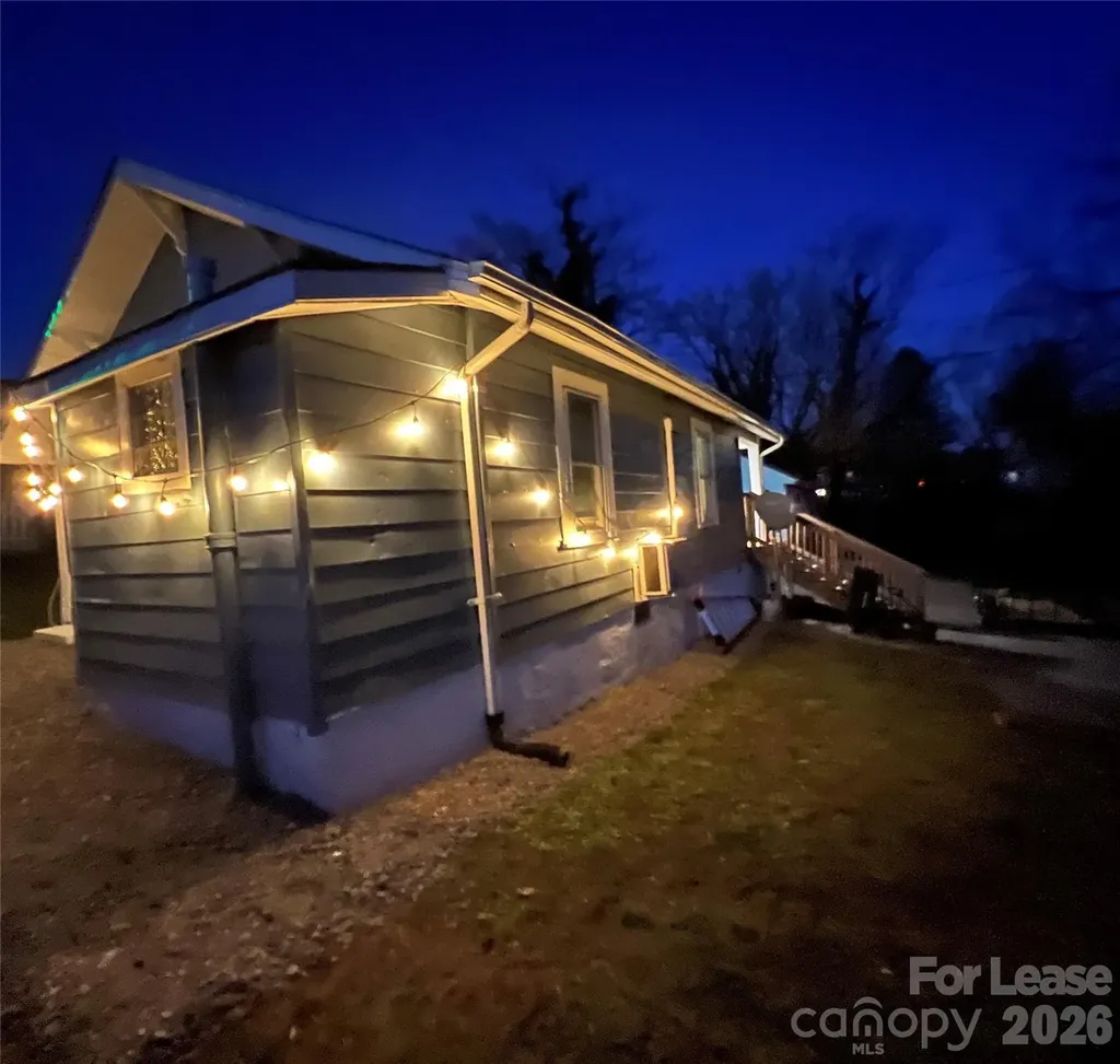 605 Center Street NW Lenoir NC 28645