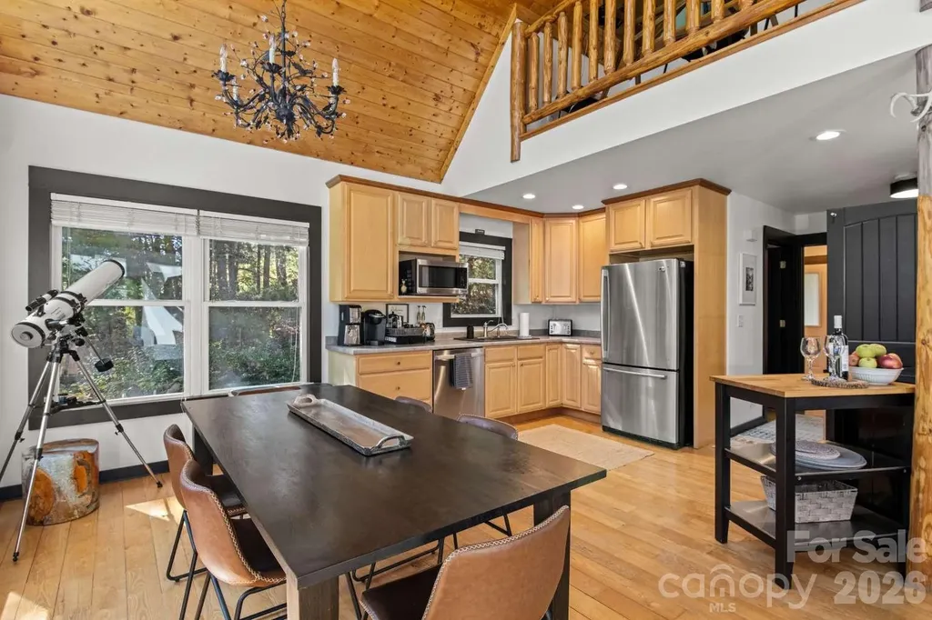 19 Holly Crest Lane Fairview NC 28730