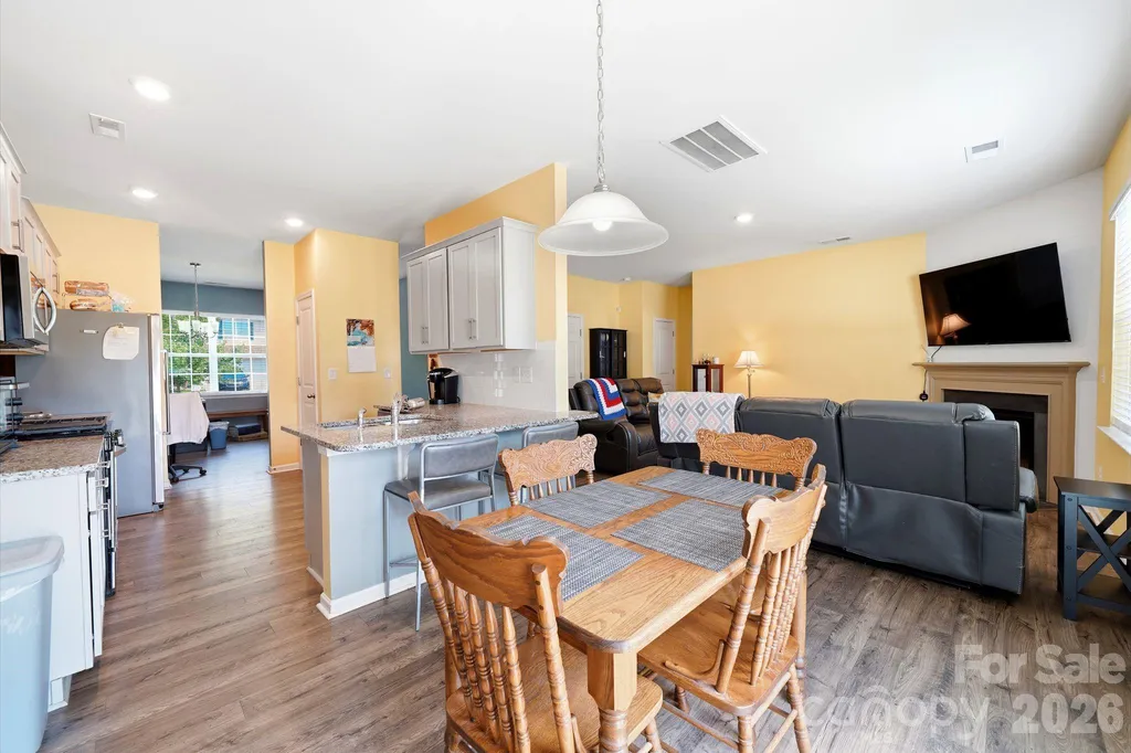 9839 Oak Barrel Lane Charlotte NC 28215