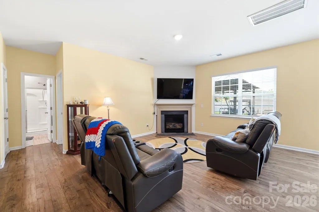 9839 Oak Barrel Lane Charlotte NC 28215