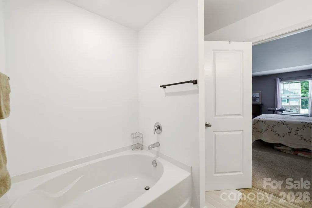 9839 Oak Barrel Lane Charlotte NC 28215