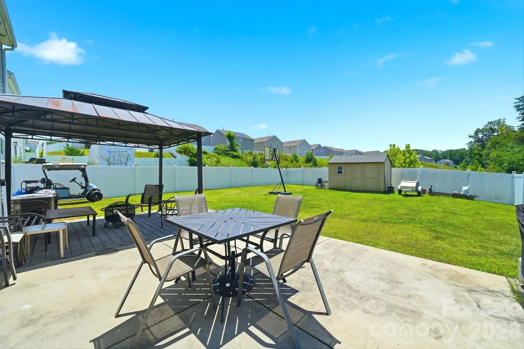 9839 Oak Barrel Lane Charlotte NC 28215