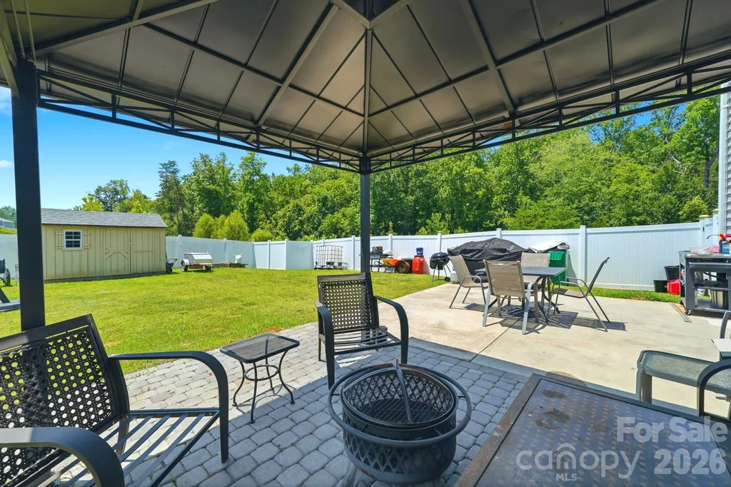 9839 Oak Barrel Lane Charlotte NC 28215