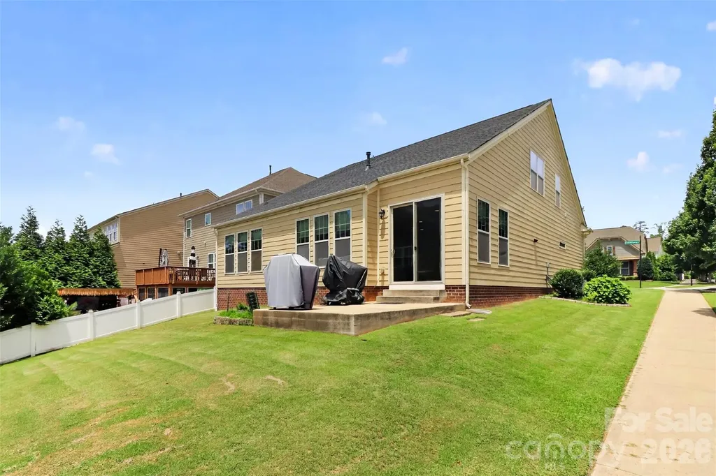 128 Creekside Crossing Lane Mooresville NC 28117