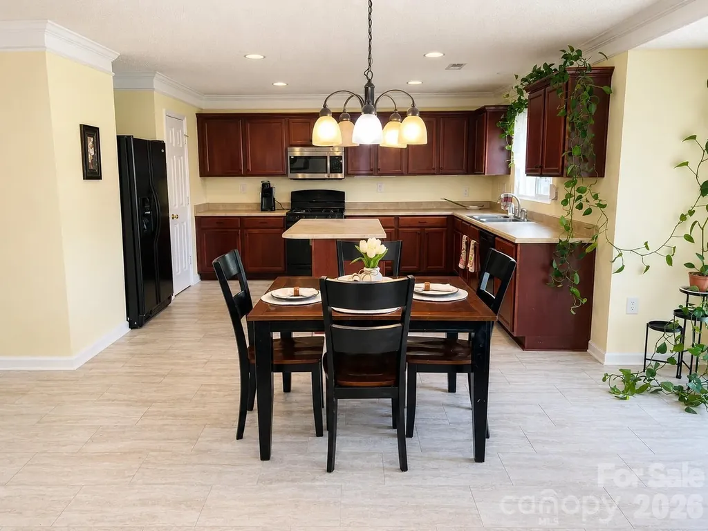 2717 Markham Woods Court Charlotte NC 28214