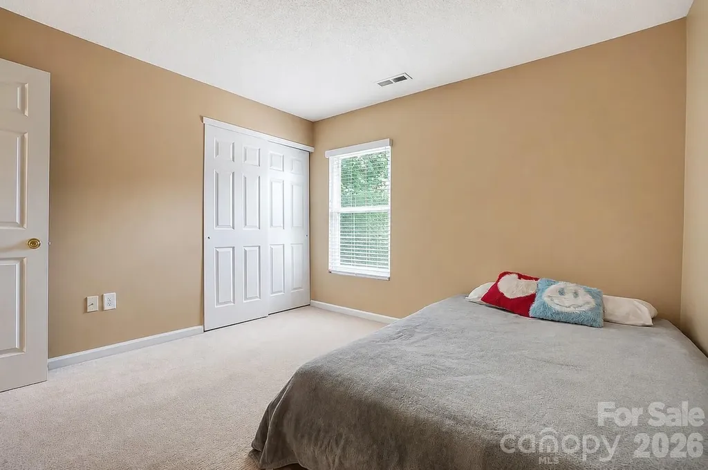 2717 Markham Woods Court Charlotte NC 28214
