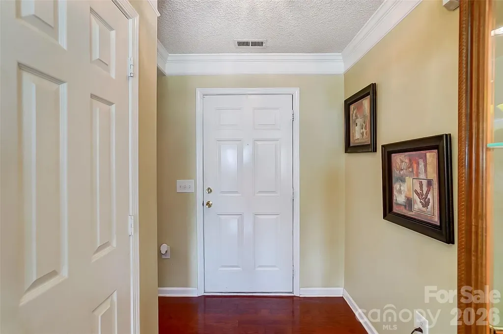 2717 Markham Woods Court Charlotte NC 28214