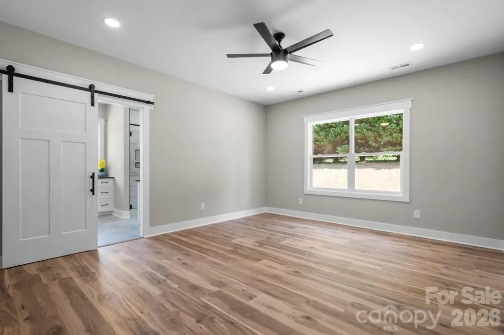 1265 Misty Lane Hickory NC 28601