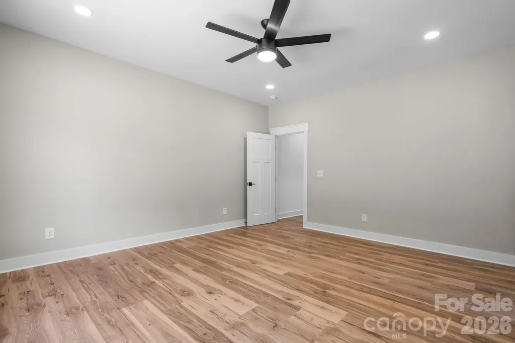 1265 Misty Lane Hickory NC 28601