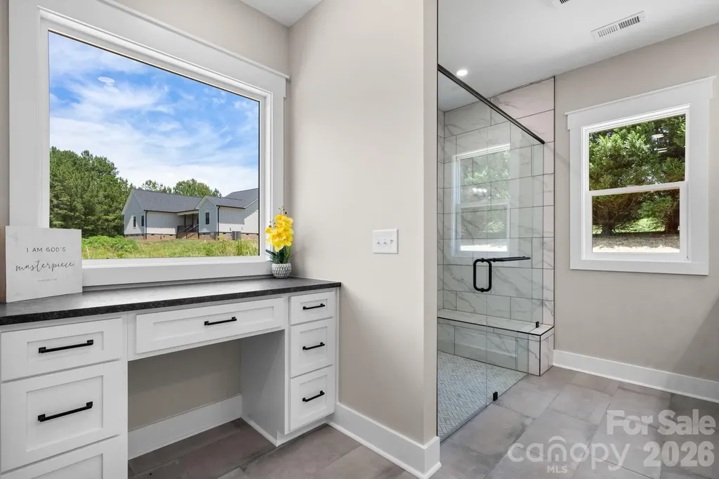 1265 Misty Lane Hickory NC 28601