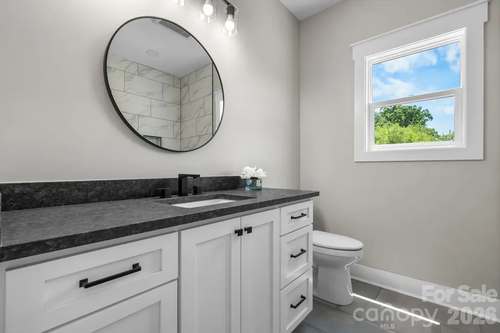 1265 Misty Lane Hickory NC 28601