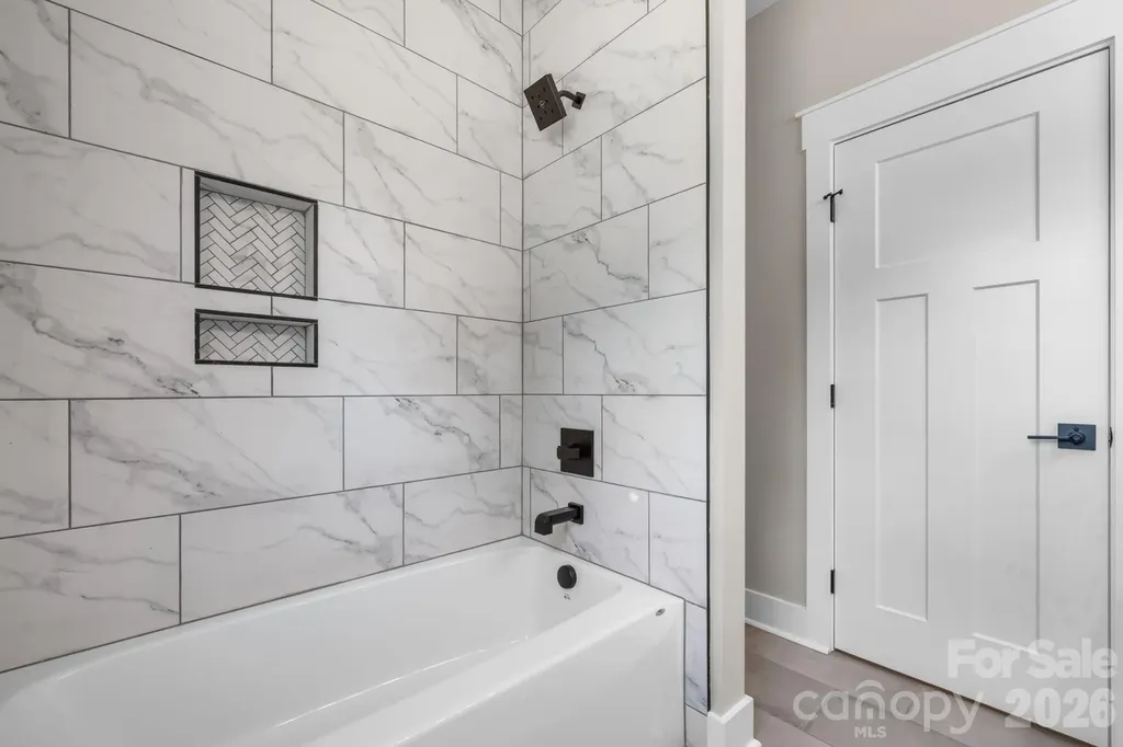 1265 Misty Lane Hickory NC 28601