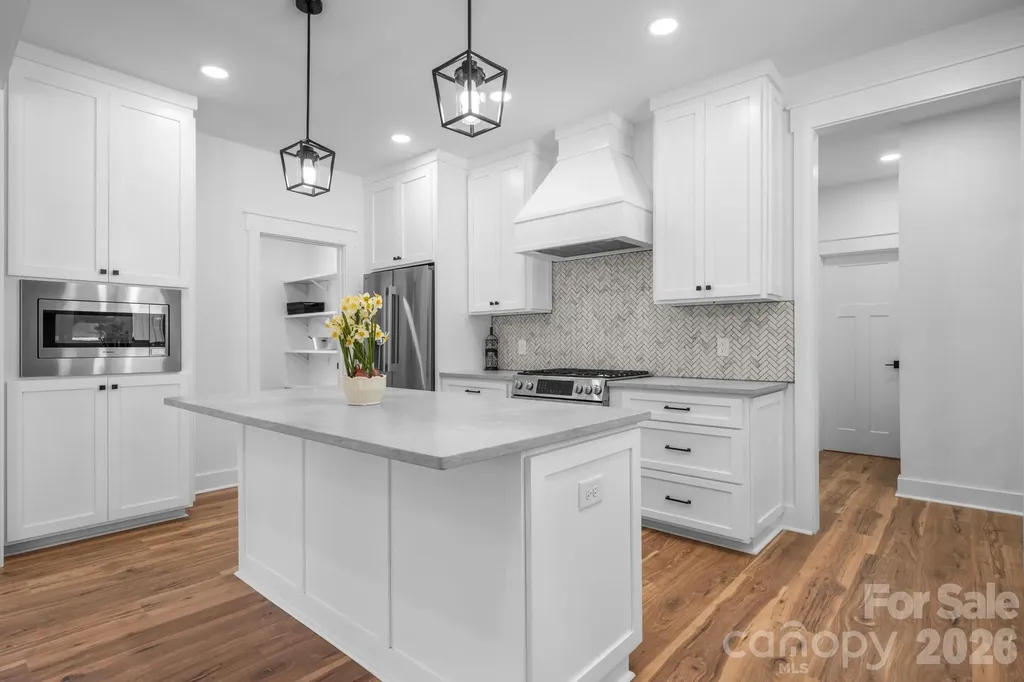 1265 Misty Lane Hickory NC 28601