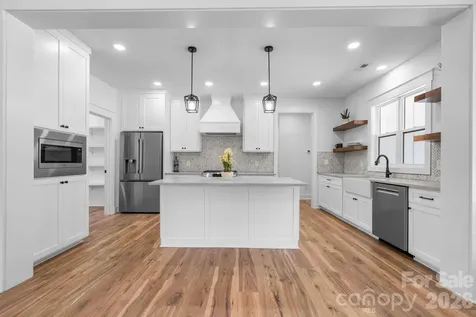 1265 Misty Lane Hickory NC 28601