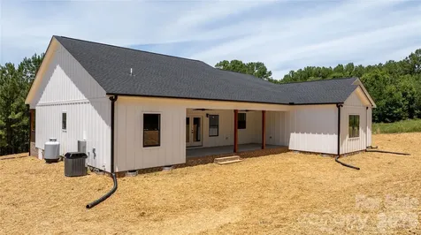 1265 Misty Lane Hickory NC 28601
