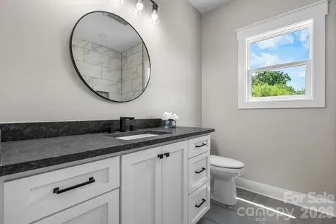 1265 Misty Lane Hickory NC 28601