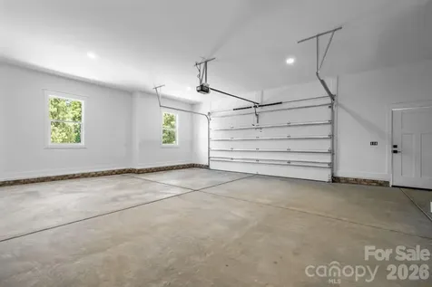 1265 Misty Lane Hickory NC 28601
