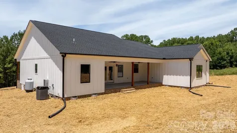 1265 Misty Lane Hickory NC 28601
