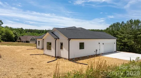 1265 Misty Lane Hickory NC 28601