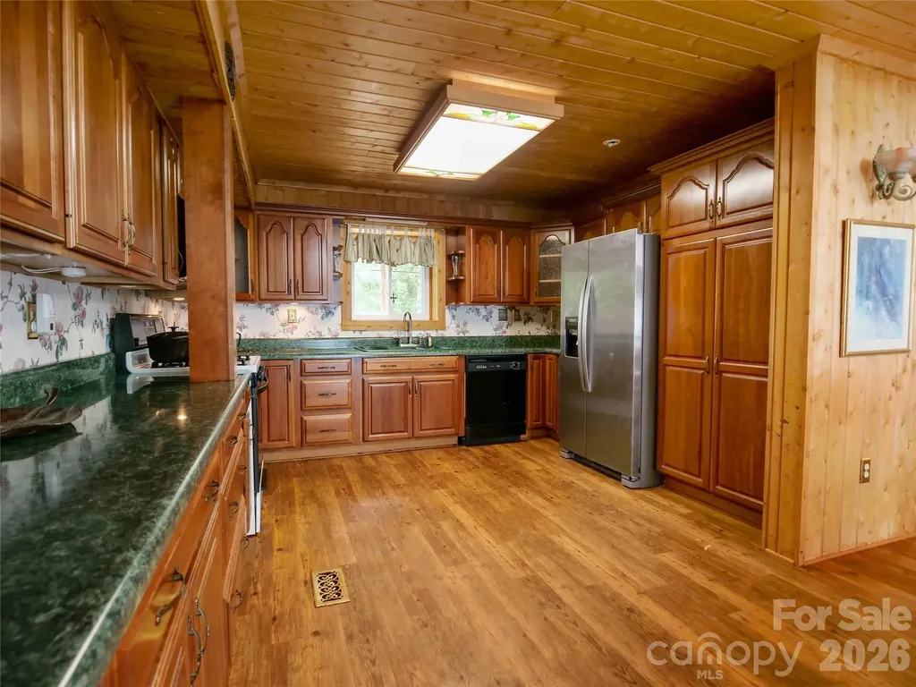 386 Arrowhead Trail Columbus NC 28722