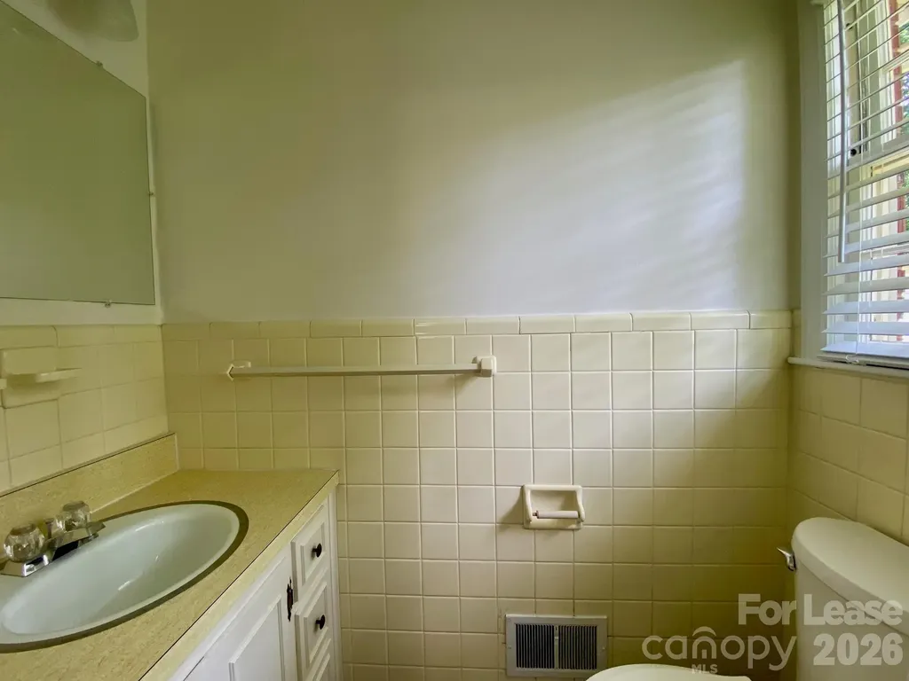 2220 Wensley Drive Charlotte NC 28210