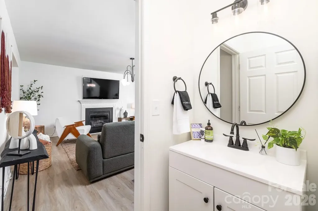 5229 Tarrywood Lane Charlotte NC 28205