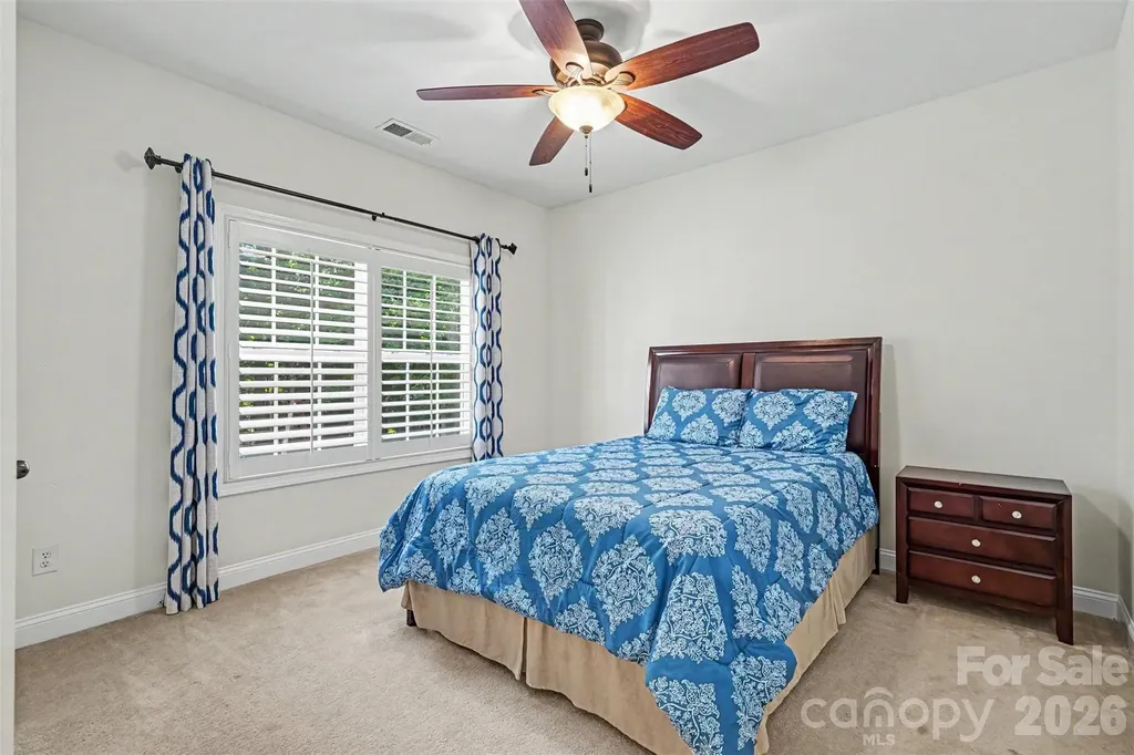 5621 Turkey Oak Drive Charlotte NC 28227