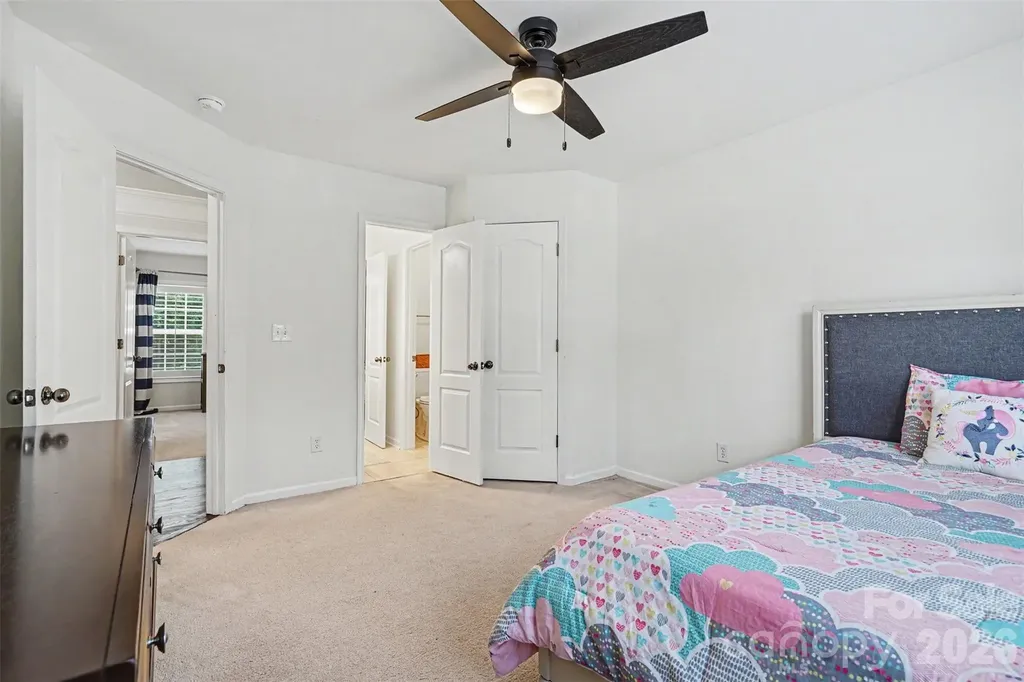 5621 Turkey Oak Drive Charlotte NC 28227