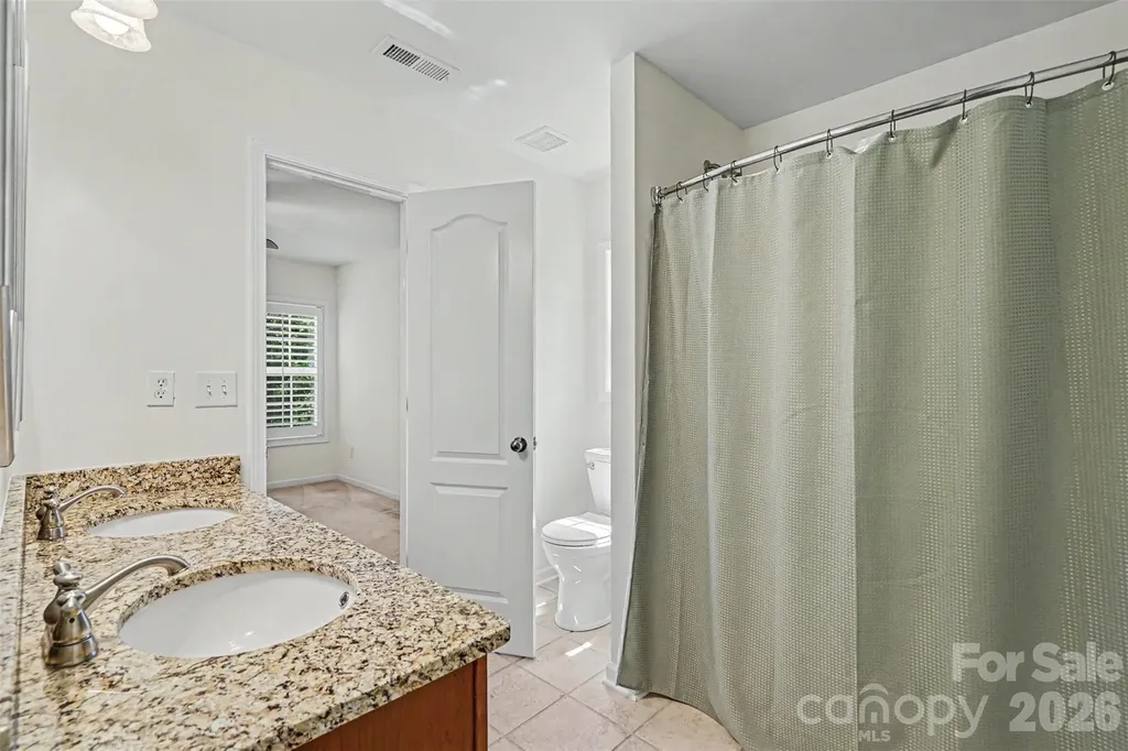 5621 Turkey Oak Drive Charlotte NC 28227