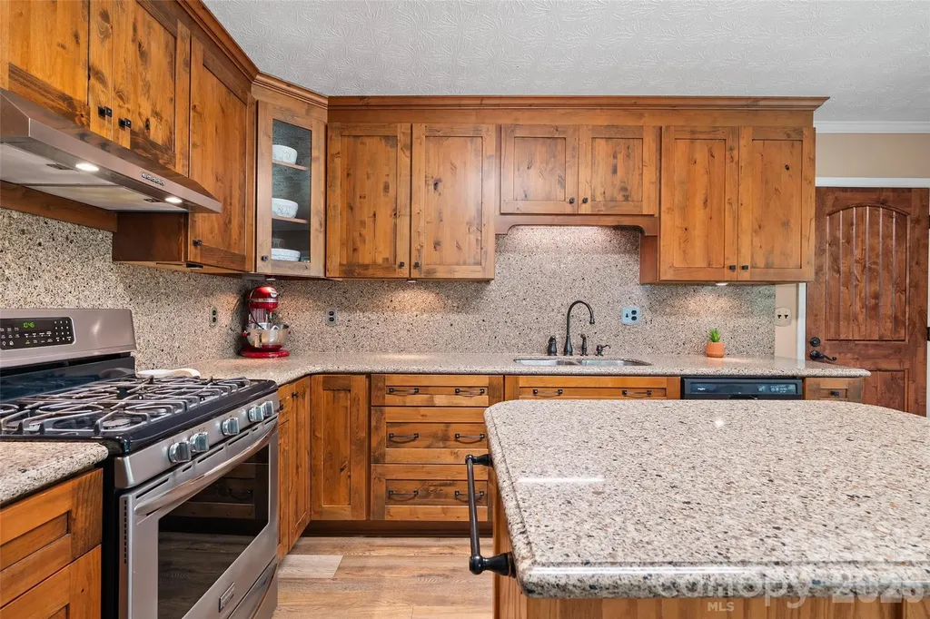 519 Nellie John Drive Clyde NC 28721