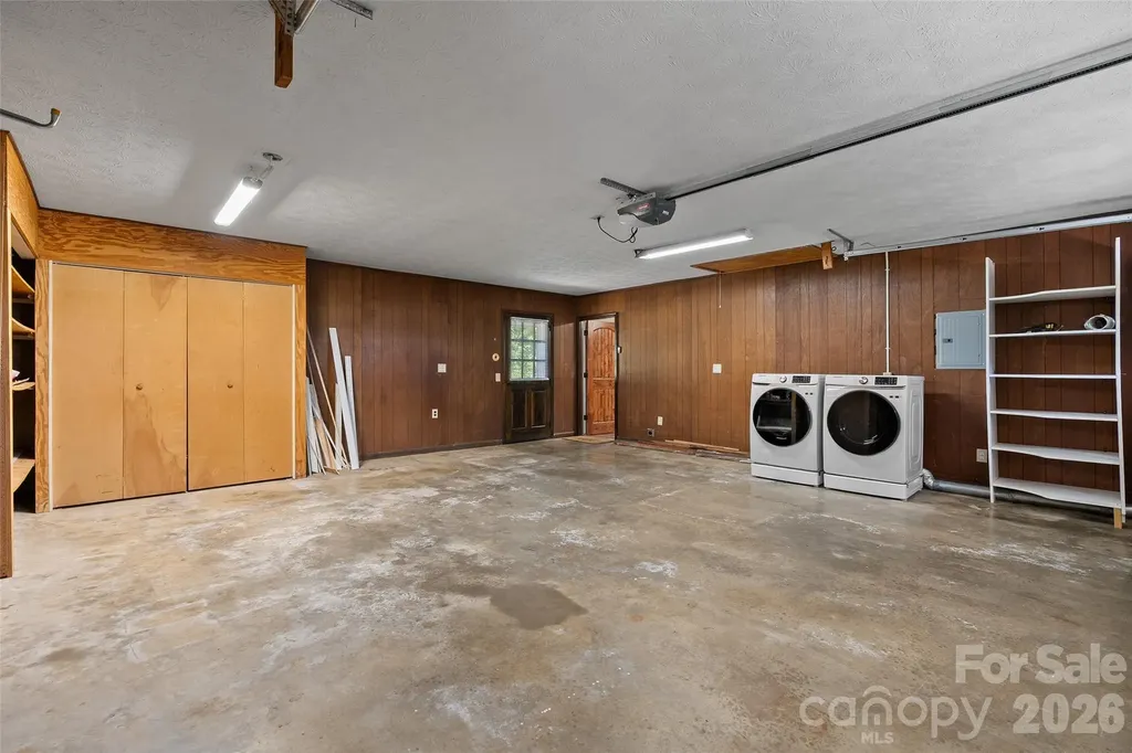 519 Nellie John Drive Clyde NC 28721