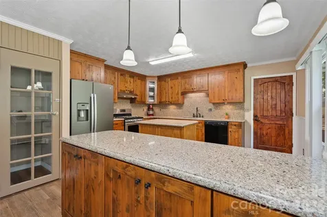 519 Nellie John Drive Clyde NC 28721