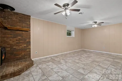 519 Nellie John Drive Clyde NC 28721